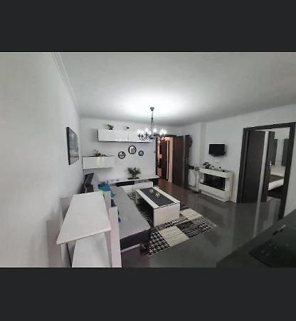 Tadeo Apartment Kolczewo Bagian luar foto